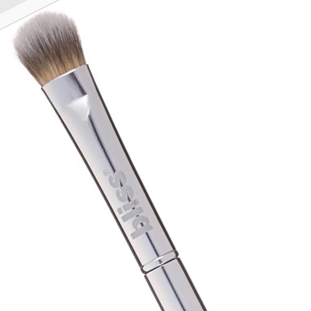 bliss eye all over eyeshadow brush